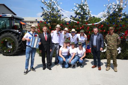 Seznanitev vojaških obveznikov s pravicami in dolžnostmi vojašnica Postojna 21 Foto Ljubo Vukelič